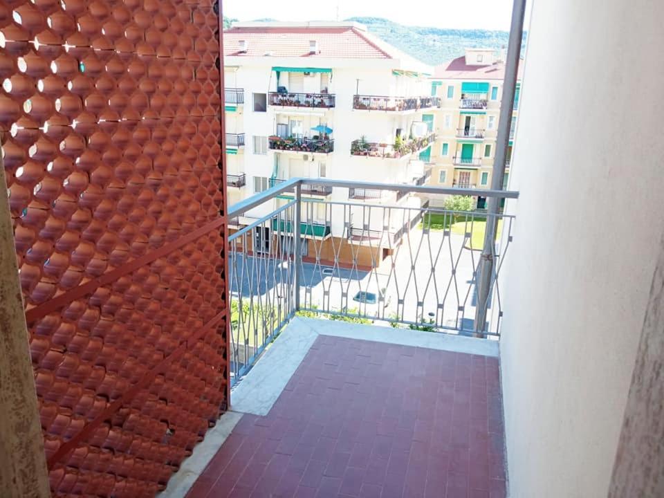 Nonna Pella Casa Vacanze appartamento Corbezzolo Pietra Ligure Camera foto