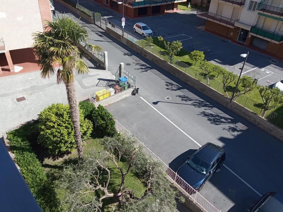 Nonna Pella Casa Vacanze appartamento Corbezzolo Pietra Ligure Camera foto